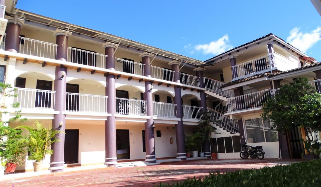 Hotel Jardines Del Centro San Cristóbal de Las Casas Exteriör bild