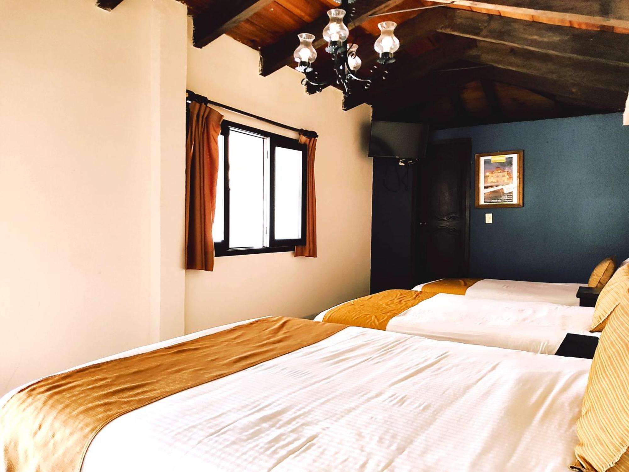 Hotel Jardines Del Centro San Cristóbal de Las Casas Exteriör bild