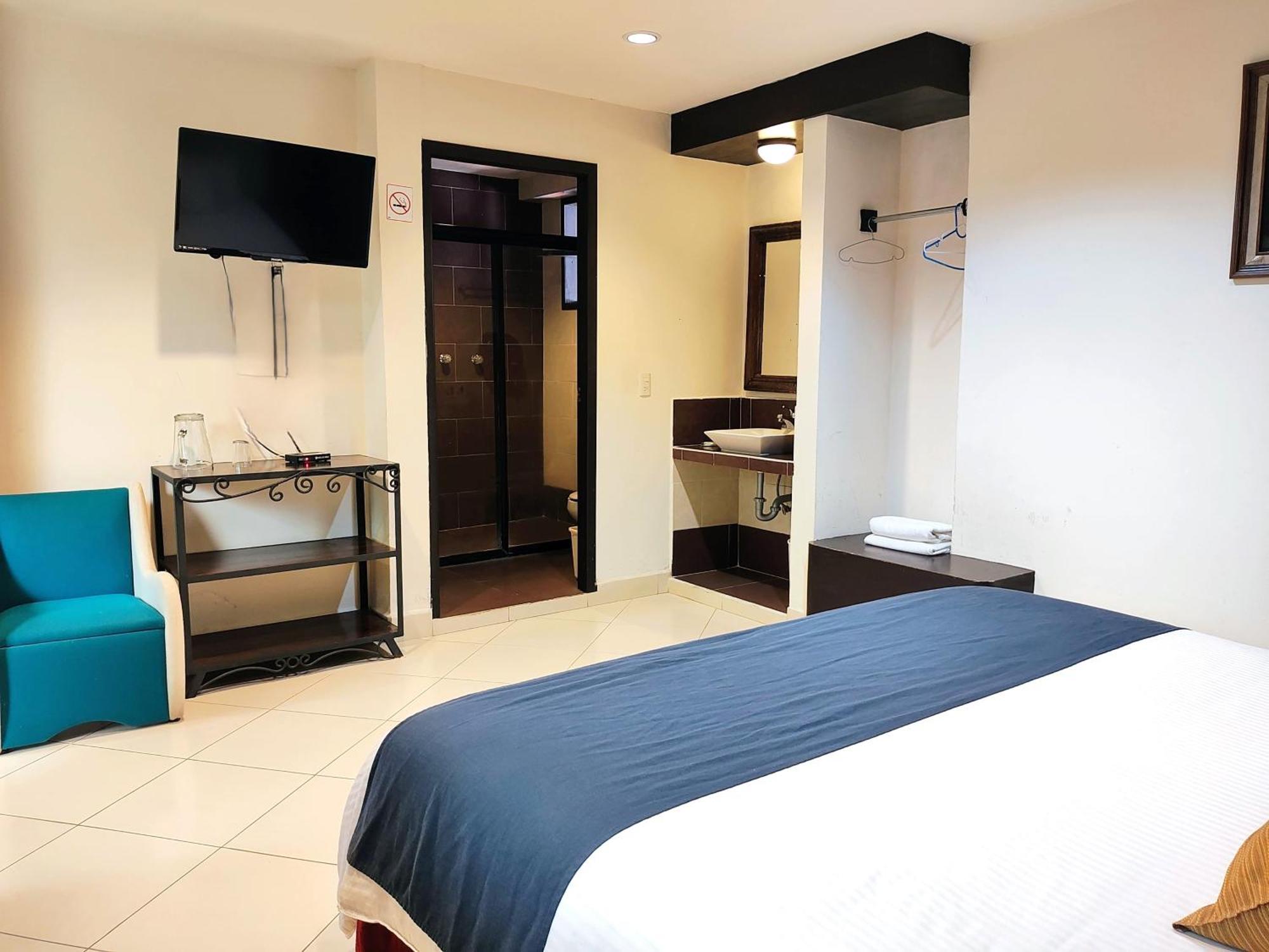 Hotel Jardines Del Centro San Cristóbal de Las Casas Exteriör bild