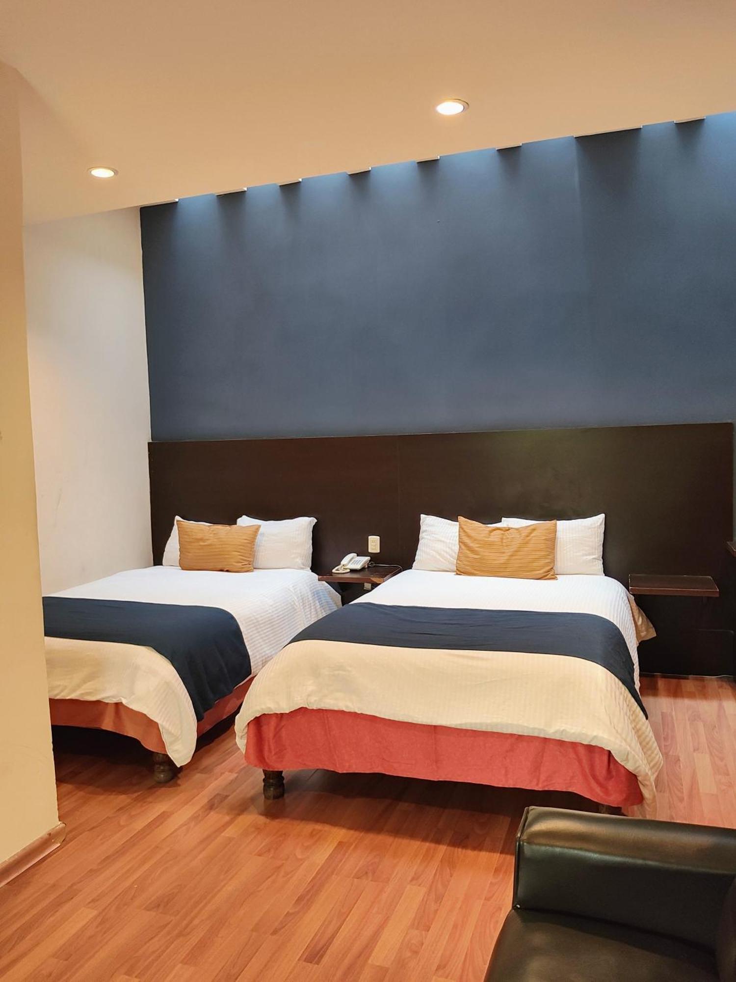 Hotel Jardines Del Centro San Cristóbal de Las Casas Exteriör bild